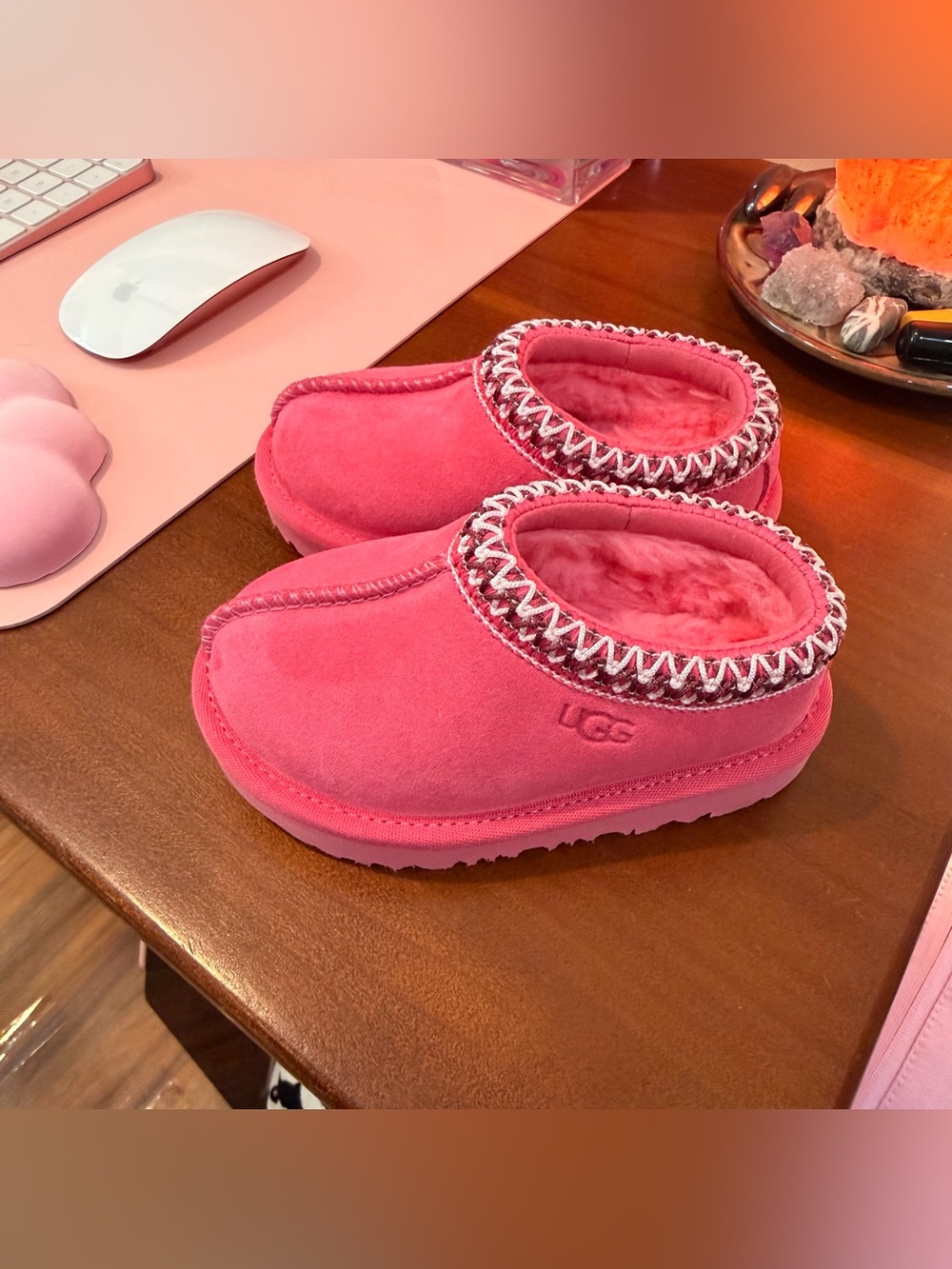 UGG Toddler Size 6T - Hot Pink - Great condition